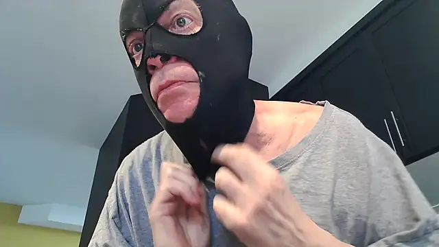 Toy-Daddy online show from May 2026 10:45:01 PM