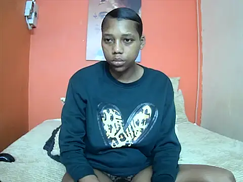 Snapshot of Sweet_nicole98 chatting on October 2025 06:48:01 AM Sweet nicole98 online show from October 2025 06:48:01 AM