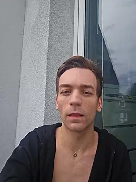 nickdtr online show from November 2025 09:03:02 AM