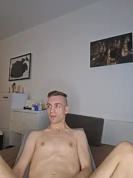 nickdtr online show from November 2025 10:02:01 PM