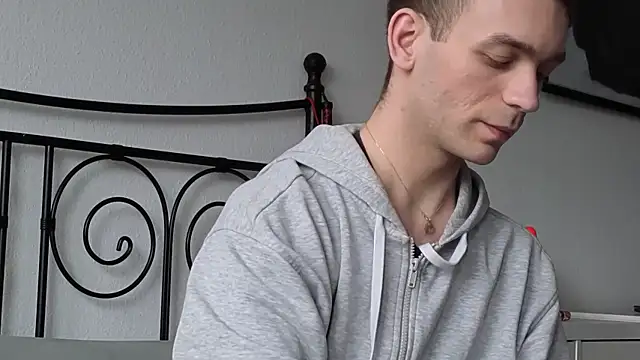 nickdtr online show from February 2026 01:18:01 PM