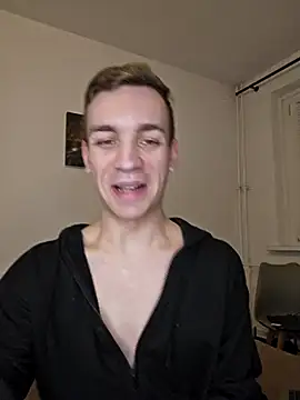 nickdtr online show from December 2025 06:03:01 PM