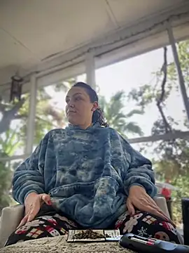 WASHDOWNTHEBUBBLES online show from December 2024 04:27:01 PM