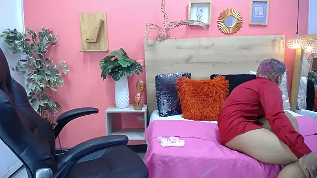 aslyhernandez 7 online show from March 2026 12:05:01 PM