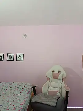 sophie pazz online show from May 2026 10:07:01 PM
