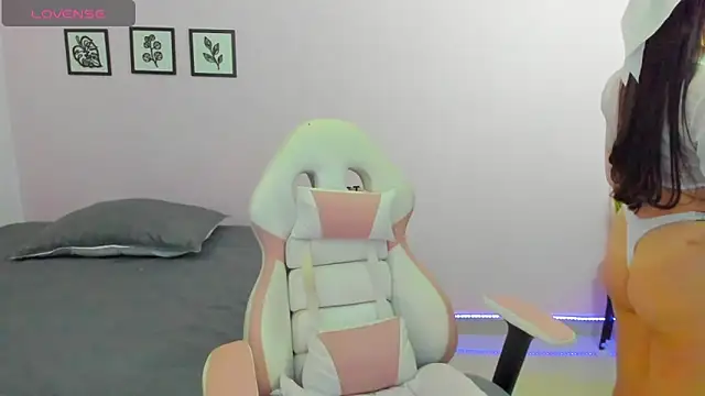 sophie pazz online show from December 2025 10:23:02 PM