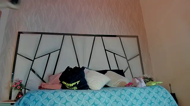 Victoriaa millers online show from October 2025 07:14:02 PM
