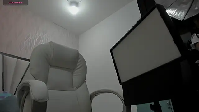 Victoriaa millers online show from April 2026 07:21:02 PM