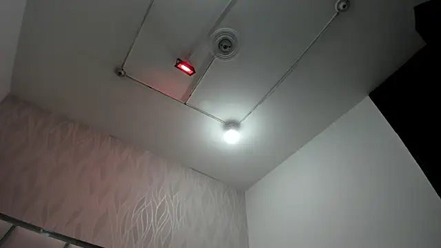 Victoriaa millers online show from February 2026 07:01:01 PM