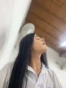 daniigarcia online show from May 2026 01:17:02 PM