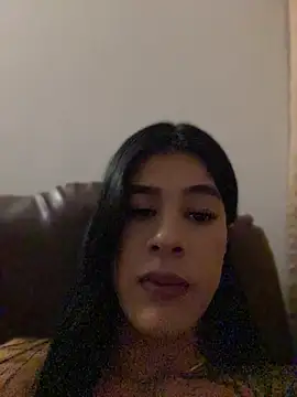 daniigarcia online show from May 2026 12:51:02 AM