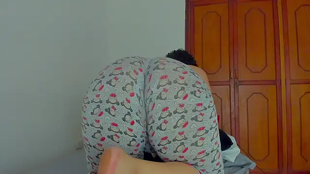 Mrskary online show from November 2025 09:19:01 PM