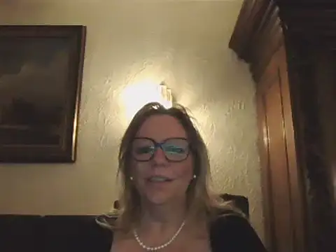 Snapshot of Silkesquirt chatting on December 2024 07:15:01 AM Silkesquirt online show from December 2024 07:15:01 AM
