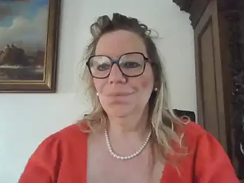 Snapshot of Silkesquirt chatting on February 2025 08:42:01 AM Silkesquirt online show from February 2025 08:42:01 AM