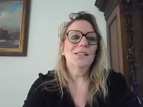 Snapshot of Silkesquirt chatting on February 2025 11:13:01 AM Silkesquirt online show from February 2025 11:13:01 AM