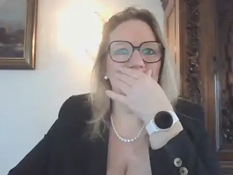 Snapshot of Silkesquirt chatting on February 2025 08:21:02 AM Silkesquirt online show from February 2025 08:21:02 AM