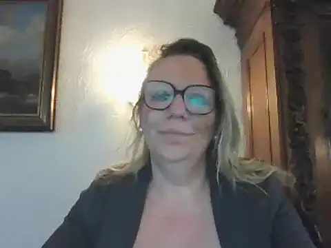 Snapshot of Silkesquirt chatting on February 2025 07:48:02 AM Silkesquirt online show from February 2025 07:48:02 AM