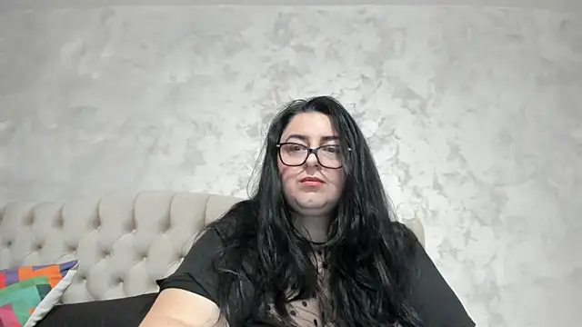 AdoreMe9 online show from March 2026 07:30:02 PM