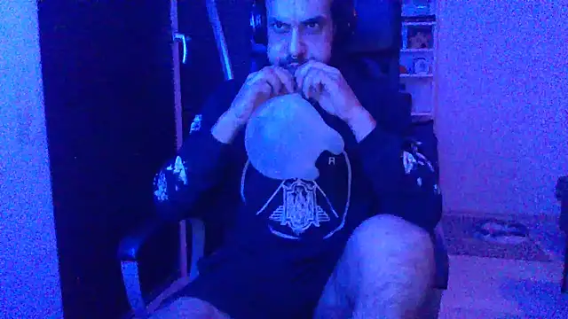 P4RtYBOII92 online show from November 2025 12:00:01 AM