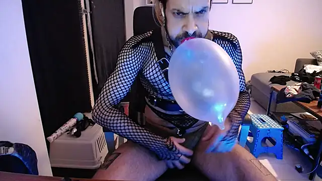 P4RtYBOII92 online show from November 2025 12:58:02 AM