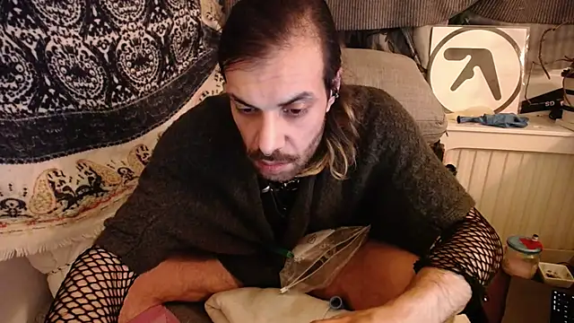 P4RtYBOII92 online show from December 2025 02:34:02 AM