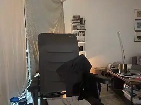 Snapshot of P4RtYBOII92 chatting on December 2025 10:39:02 AM P4RtYBOII92 online show from December 2025 10:39:02 AM