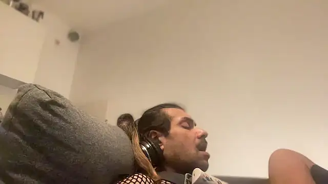 Snapshot of P4RtYBOII92 chatting on February 2026 07:51:01 AM P4RtYBOII92 online show from February 2026 07:51:01 AM