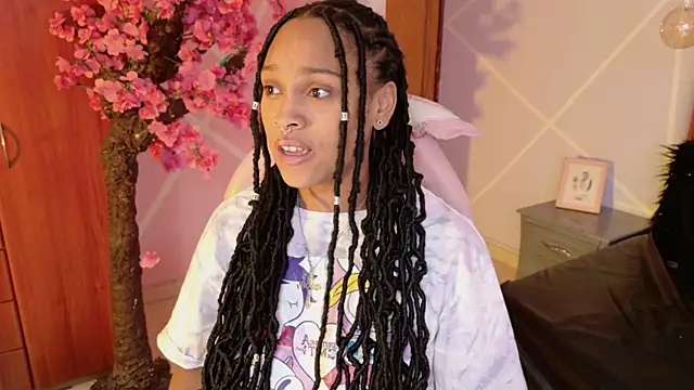 Elith noa online show from September 2025 07:42:01 PM
