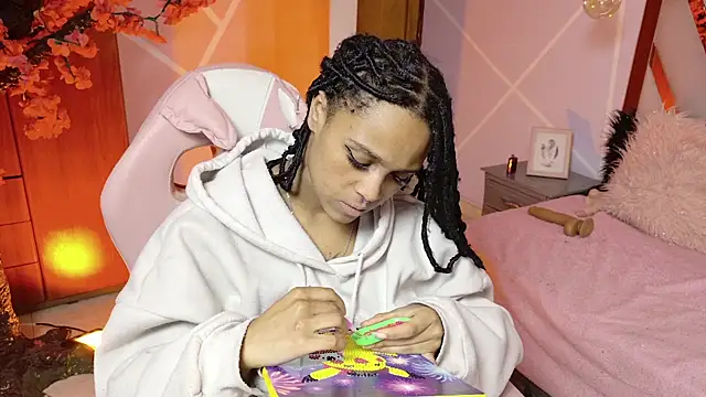 Elith noa online show from December 2025 07:43:01 AM