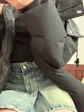 Snapshot of Vani_S2 chatting on February 2025 06:22:01 AM Vani S2 online show from February 2025 06:22:01 AM