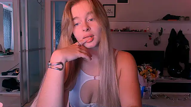 Snapshot of Eva_Jaya chatting on September 2025 05:25:01 AM Eva Jaya online show from September 2025 05:25:01 AM
