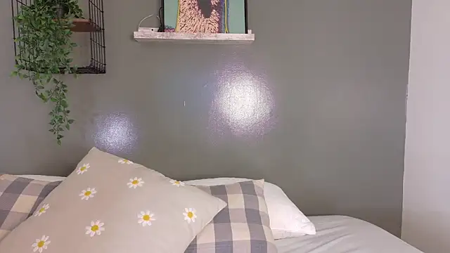 briannajackson  online show from October 2025 07:44:02 PM