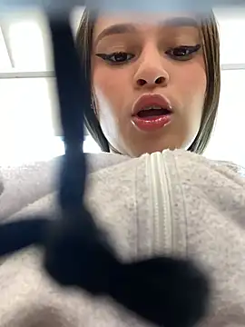 Snapshot of shaina_vasquez chatting on March 2025 06:22:02 PM shaina vasquez online show from March 2025 06:22:02 PM