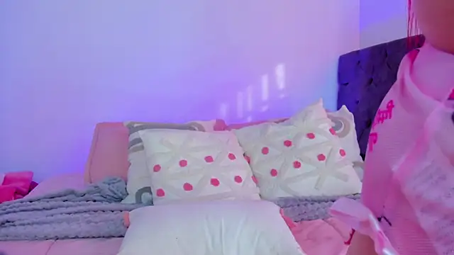 shaina vasquez online show from April 2026 09:39:33 PM