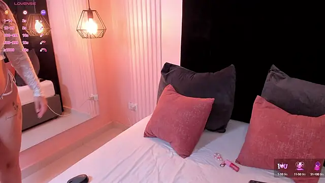 Snapshot of ellen_gracee chatting on September 2025 06:50:01 PM ellen gracee online show from September 2025 06:50:01 PM