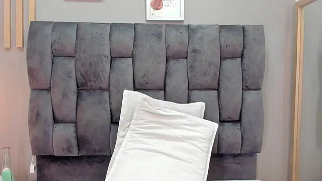 mariaa fernanda online show from December 2025 03:38:02 AM