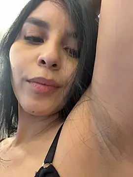 Snapshot of _miaquevedo_ chatting on May 2026 02:16:02 PM miaquevedo online show from May 2026 02:16:02 PM