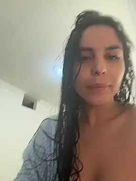 Snapshot of _miaquevedo_ chatting on April 2026 05:30:01 PM miaquevedo online show from April 2026 05:30:01 PM