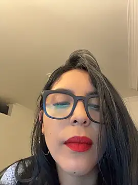 Snapshot of _miaquevedo_ chatting on May 2026 12:41:01 PM miaquevedo online show from May 2026 12:41:01 PM