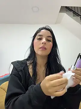  miaquevedo  online show from April 2026 12:31:02 PM