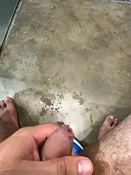 Snapshot of versatile_guy01 chatting on September 2025 03:05:01 AM versatile guy01 online show from September 2025 03:05:01 AM