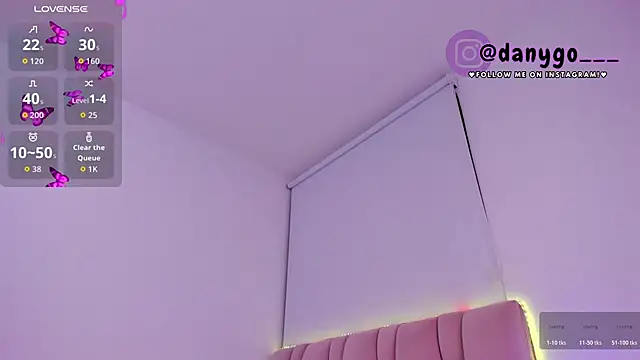 ZarianaEvanz online show from November 2025 11:26:01 PM