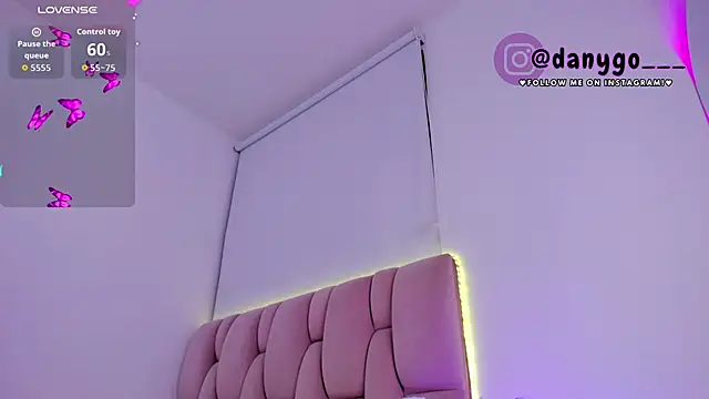 ZarianaEvanz online show from November 2025 11:49:01 PM