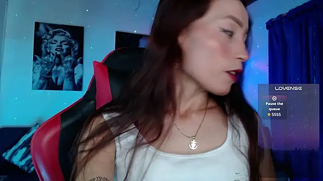 Sara-Guzman1 online show from March 2026 03:44:02 AM