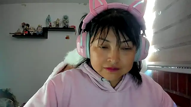 Shaddycute  online show from August 2026 12:33:02 PM