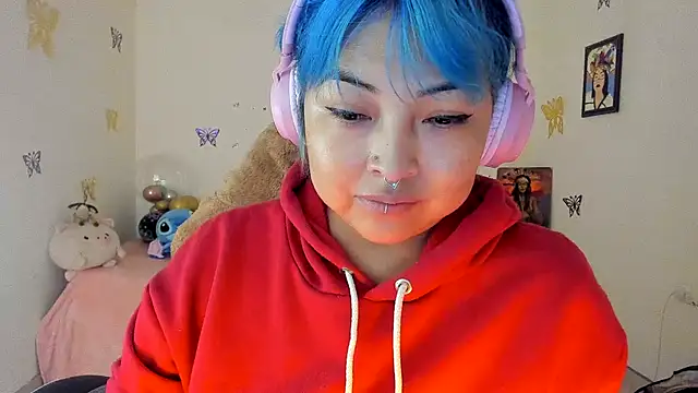 Shaddycute  online show from September 2025 12:34:02 PM