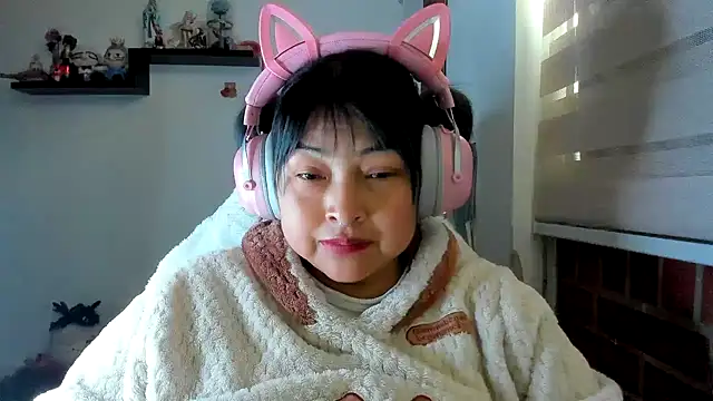 Shaddycute  online show from June 2026 11:33:01 AM