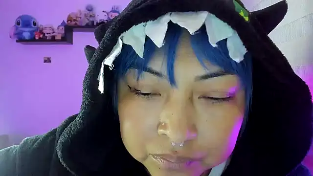 Shaddycute  online show from November 2025 05:07:01 AM