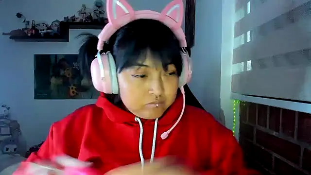 Shaddycute  online show from March 2026 10:58:01 PM