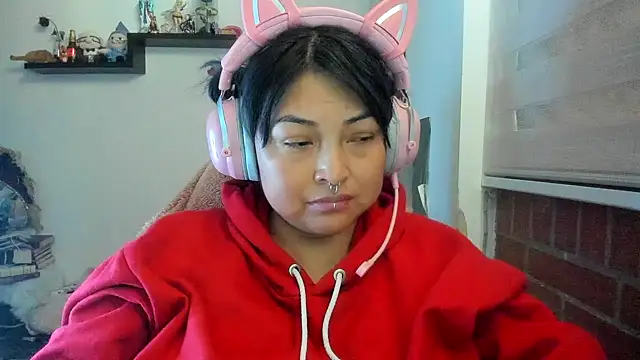 Shaddycute  online show from April 2026 11:44:02 AM